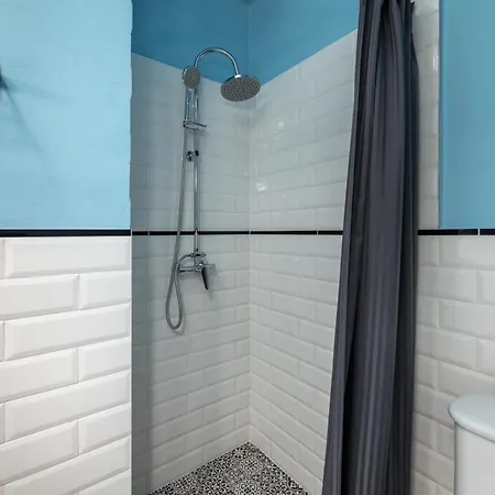 Apartment Charming 1 Bedroom In The Center Of *