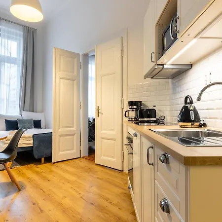 Charming 1 Bedroom In The Center Of Прага